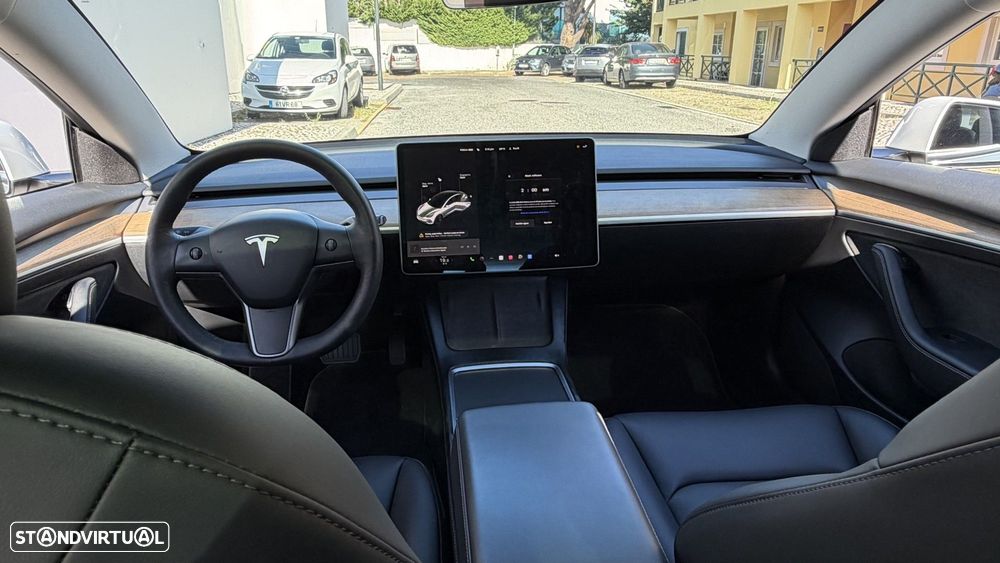 Tesla Model 3 Long-Range RWD - 11
