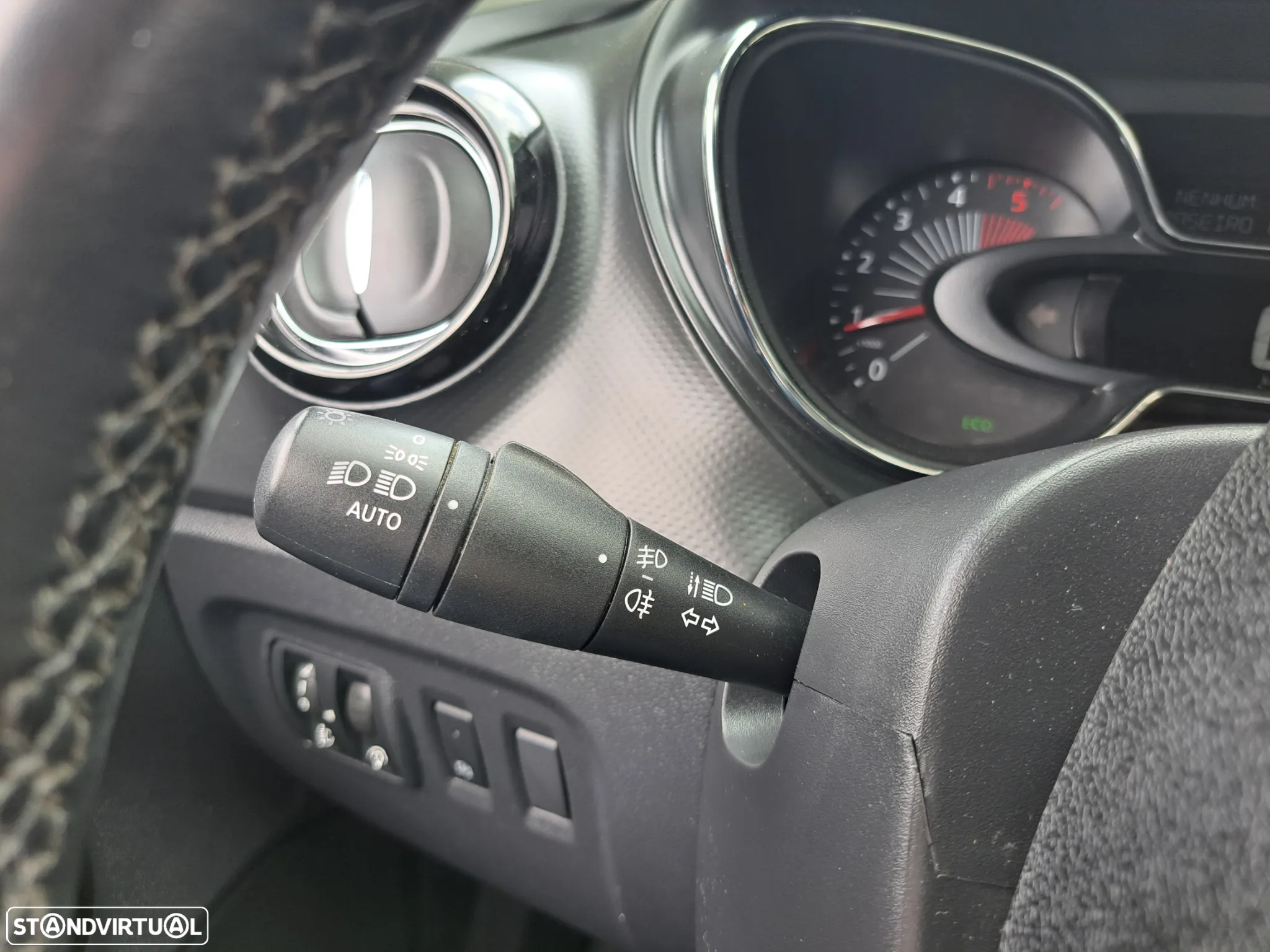 Renault Captur 1.5 dCi Exclusive XMOD - 16
