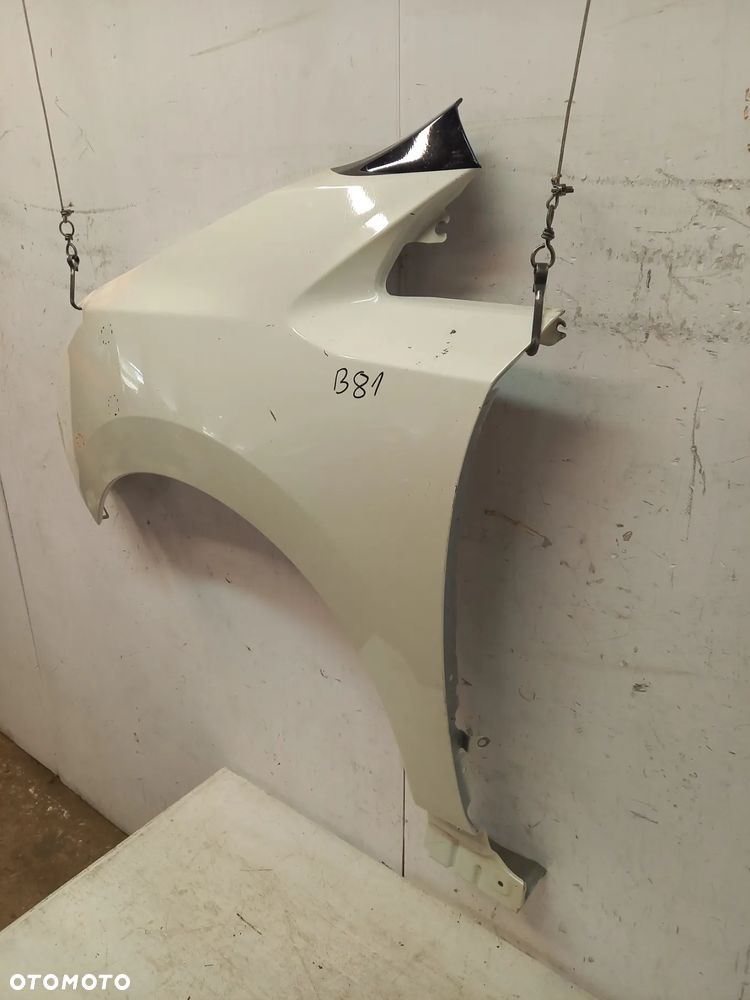 Nissan Leaf II 2 błotnik lewy przód przedni OEM - 2