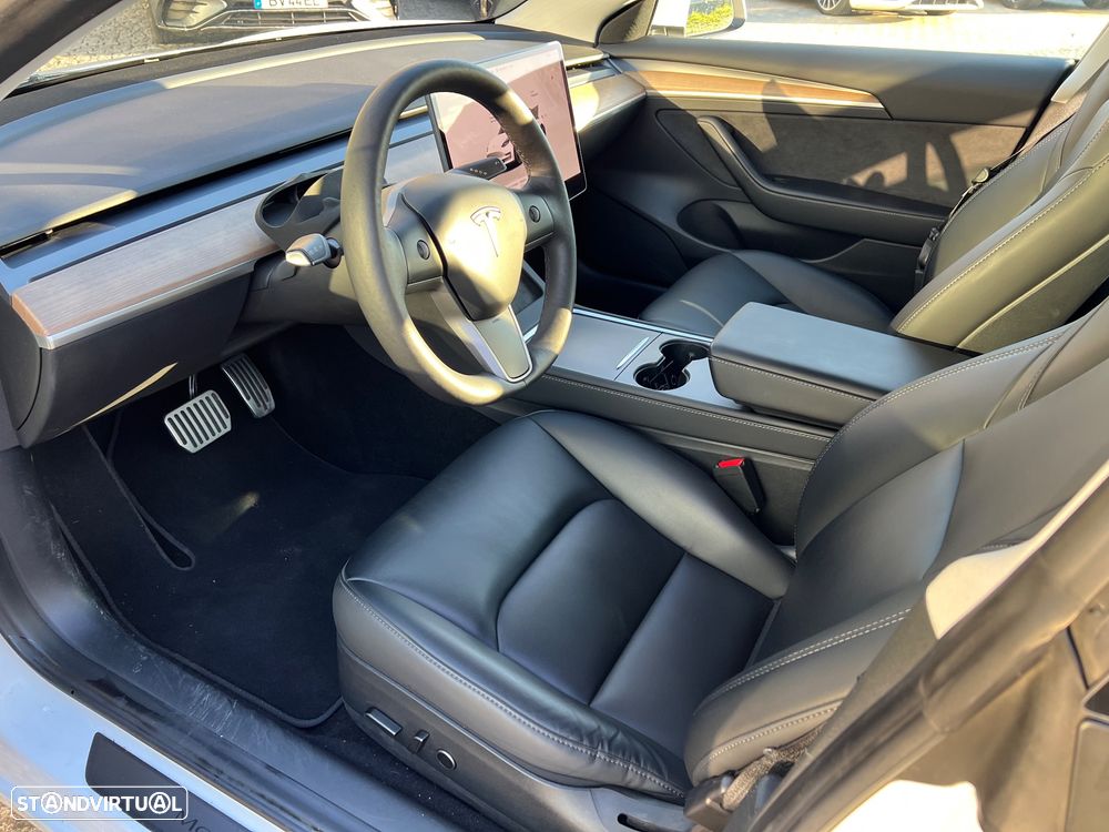 Tesla Model 3 Standard Range Plus RWD - 11