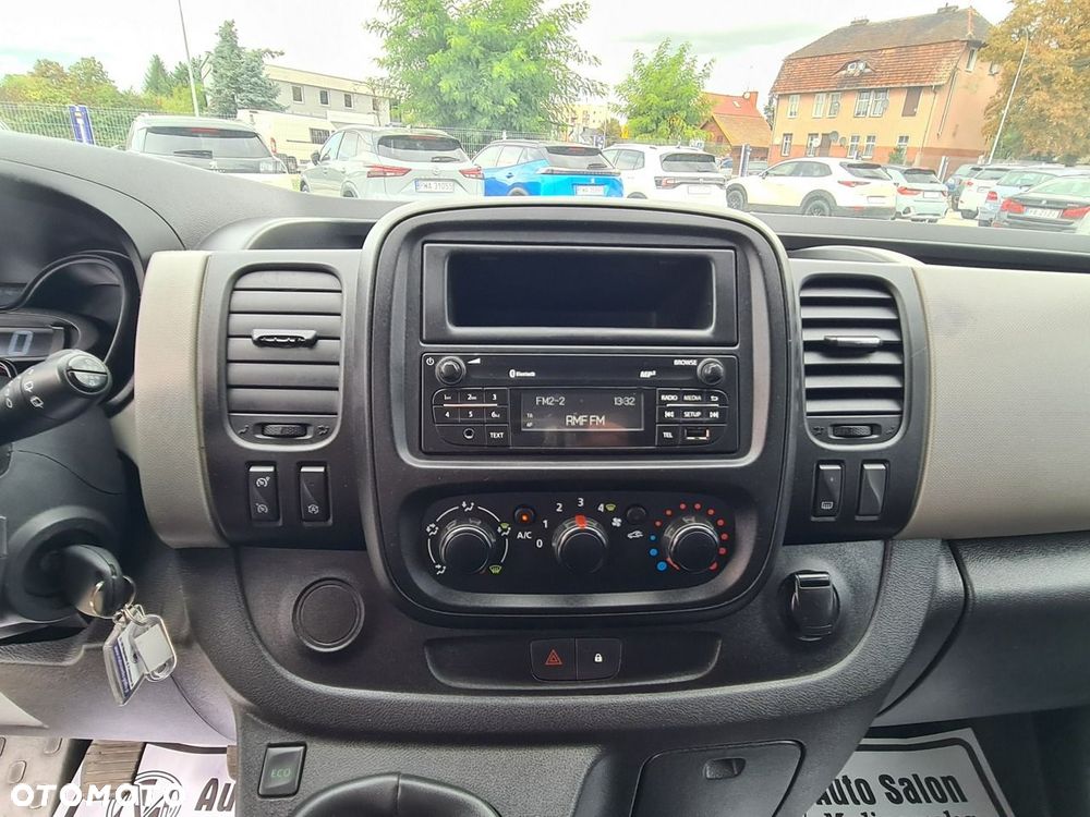 Renault Trafic - 11