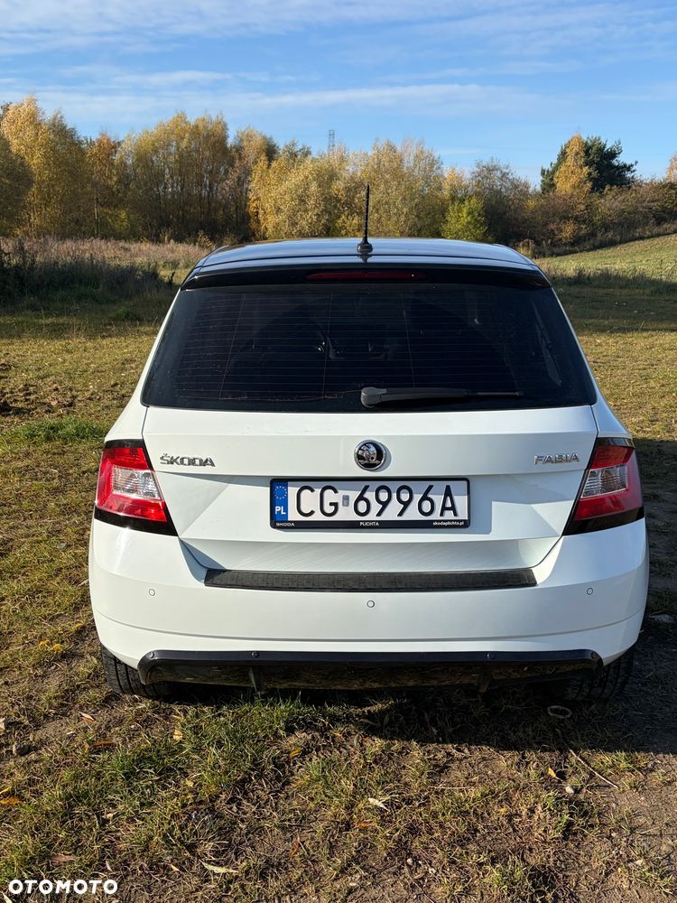 Skoda Fabia 2015 photo 5
