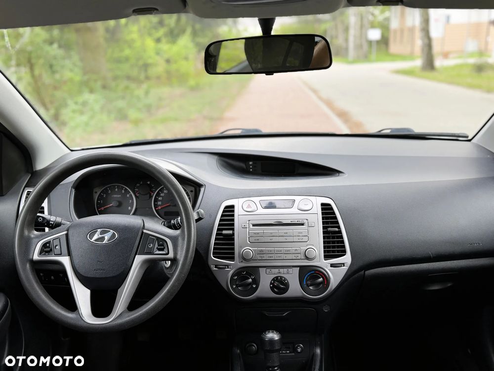 Hyundai i20 - 16