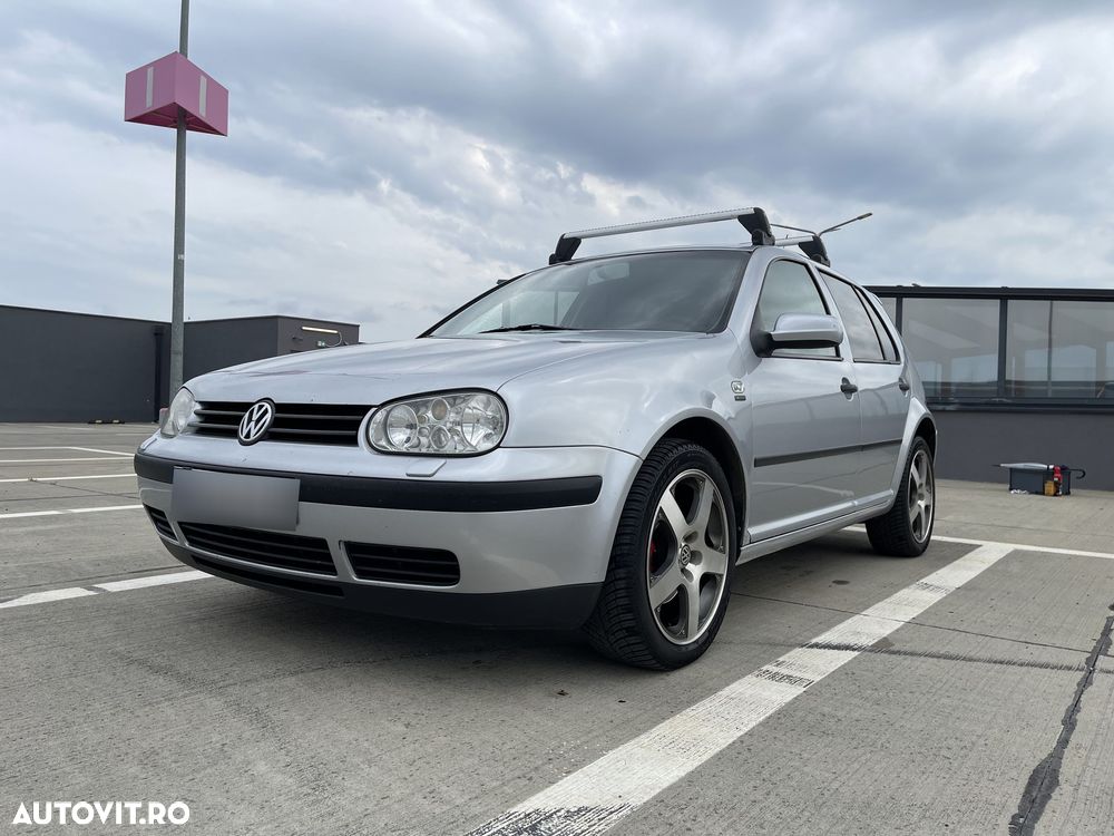 Volkswagen Golf - 2
