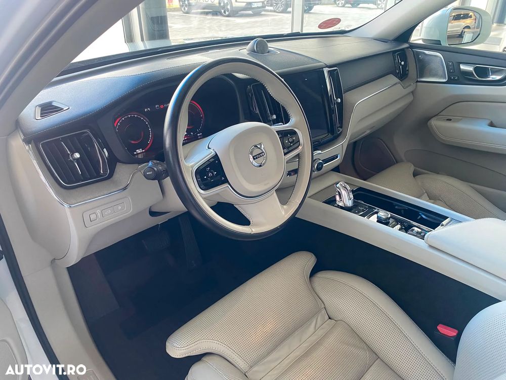 Volvo XC 60 T8 Twin Engine AWD Inscription - 14