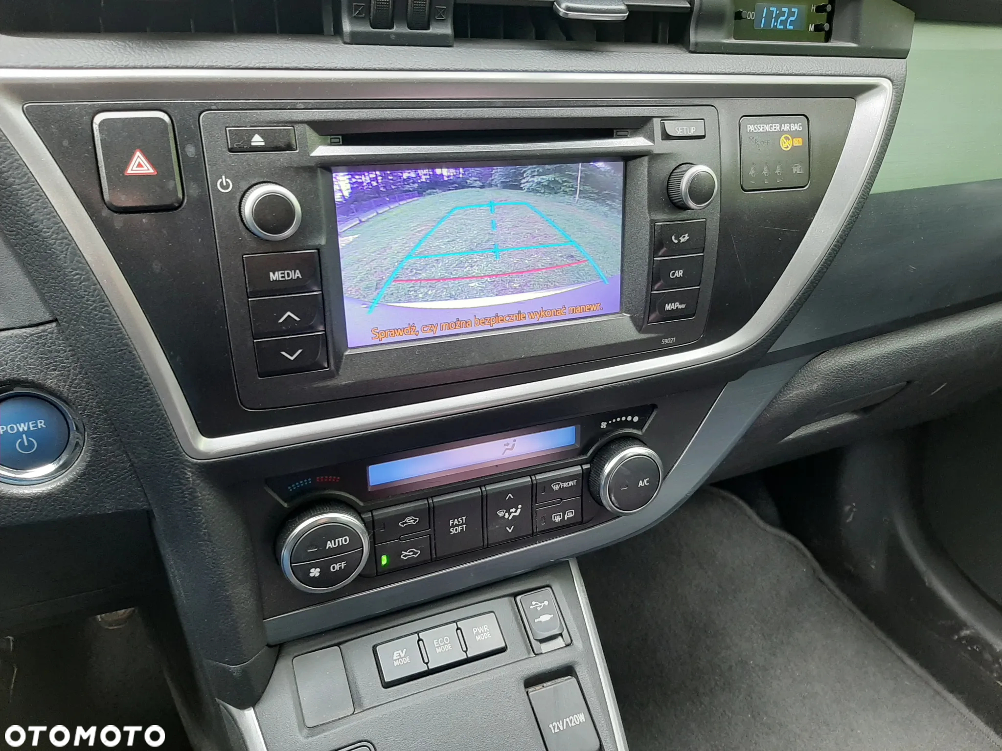 Toyota Auris 1.8 VVT-i Hybrid Automatik Comfort - 14