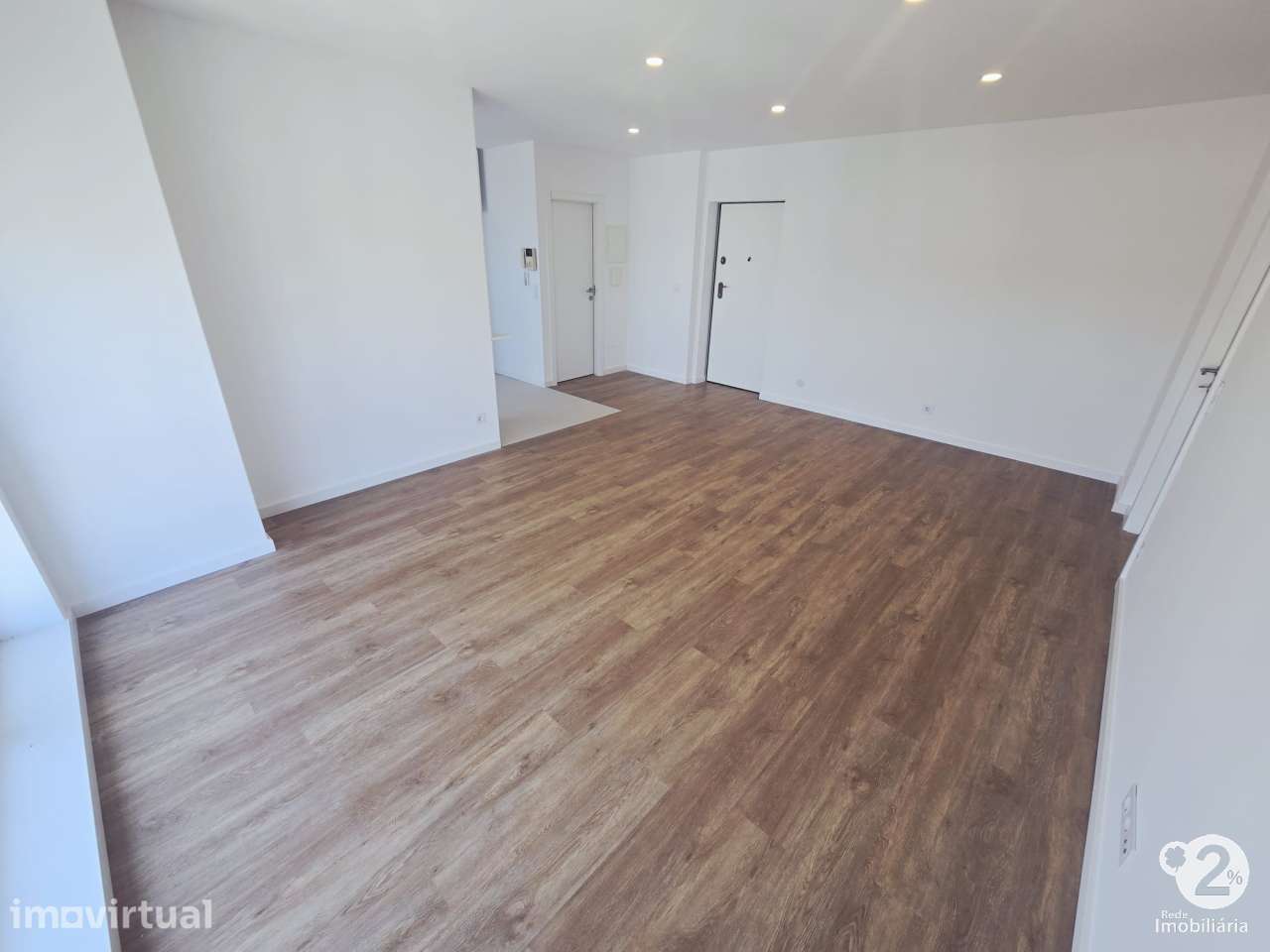 Apartamento T2 Renovado no Porto ( Torrinha ) - Grande imagem: 3/16