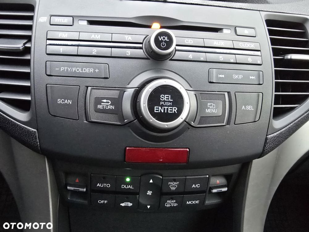 Honda Accord 2.0 Executive - 34