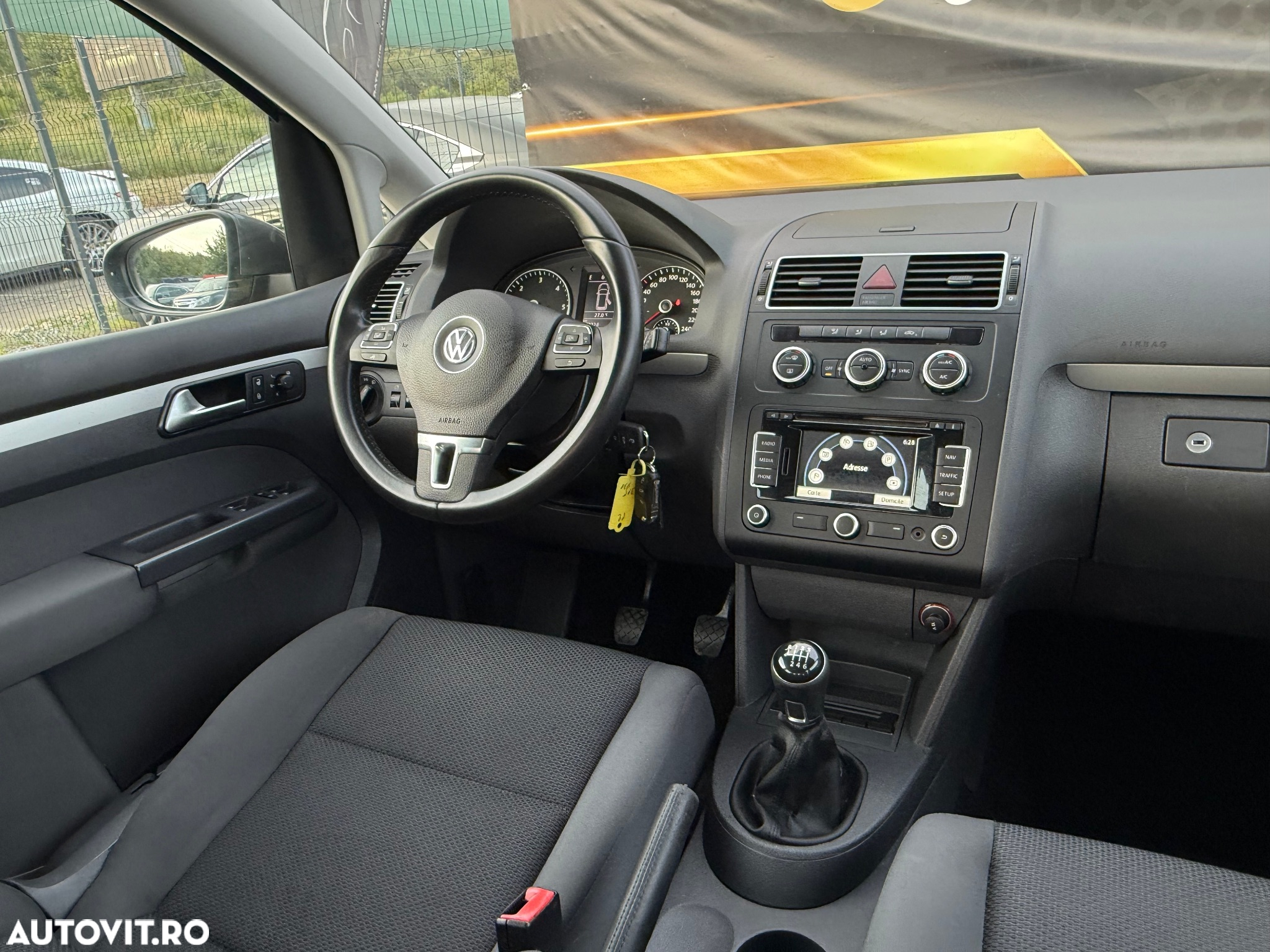 Volkswagen Touran 1.6 TDI BlueMotion Technology Comfortline - 5