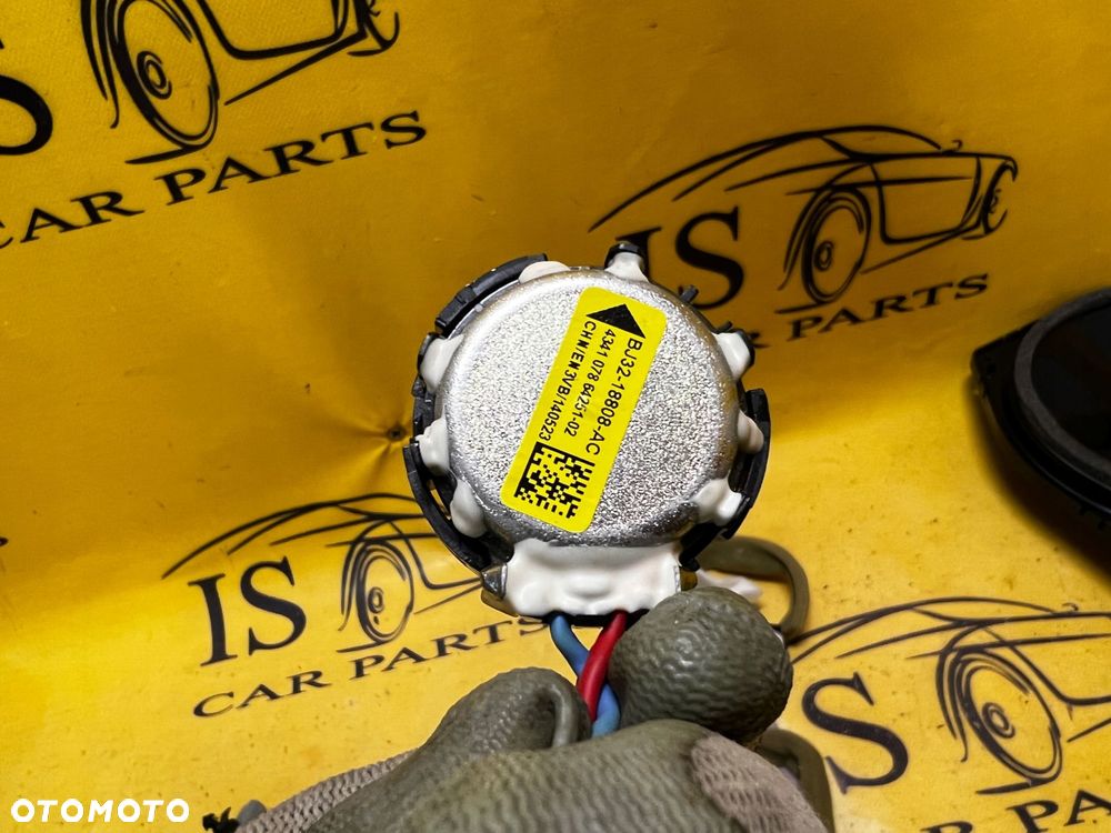 ZESTAW NAGŁOŚNIENIE GŁOŚNIKI MERIDIAN RANGE ROVER VOGUE L405 - 12