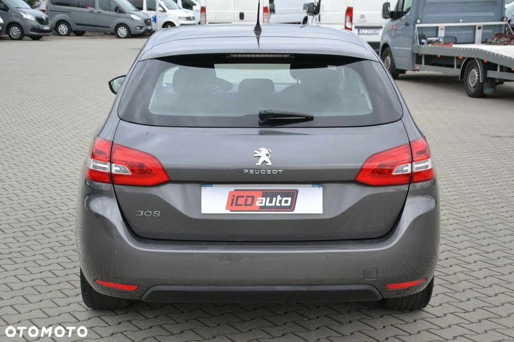 Peugeot 308 - 6