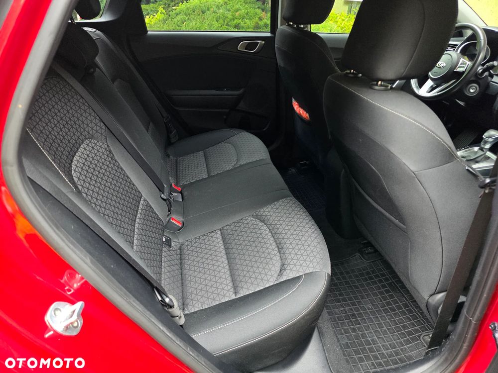 Kia Ceed 1.4 T-GDI M DCT - 11