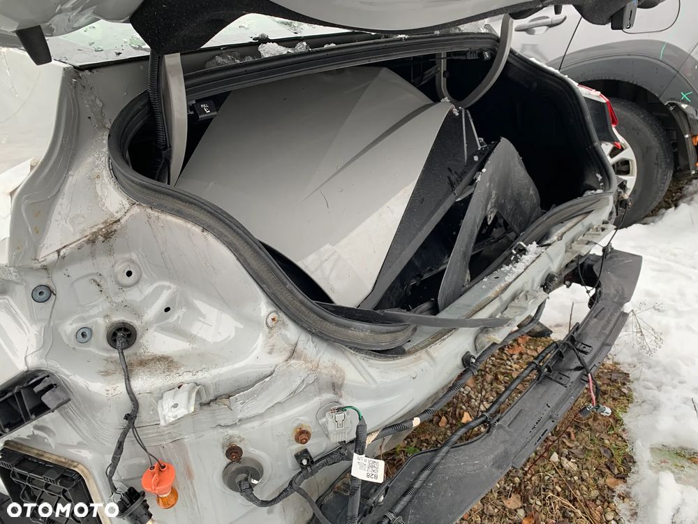 Hyundai Elantra - 20