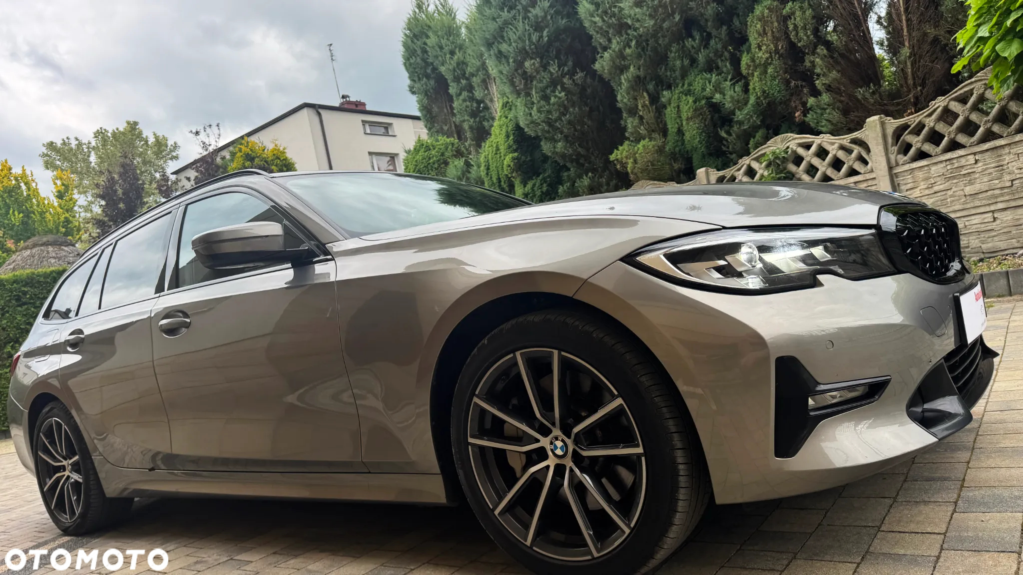 BMW Seria 3 330i Sport Line sport - 13