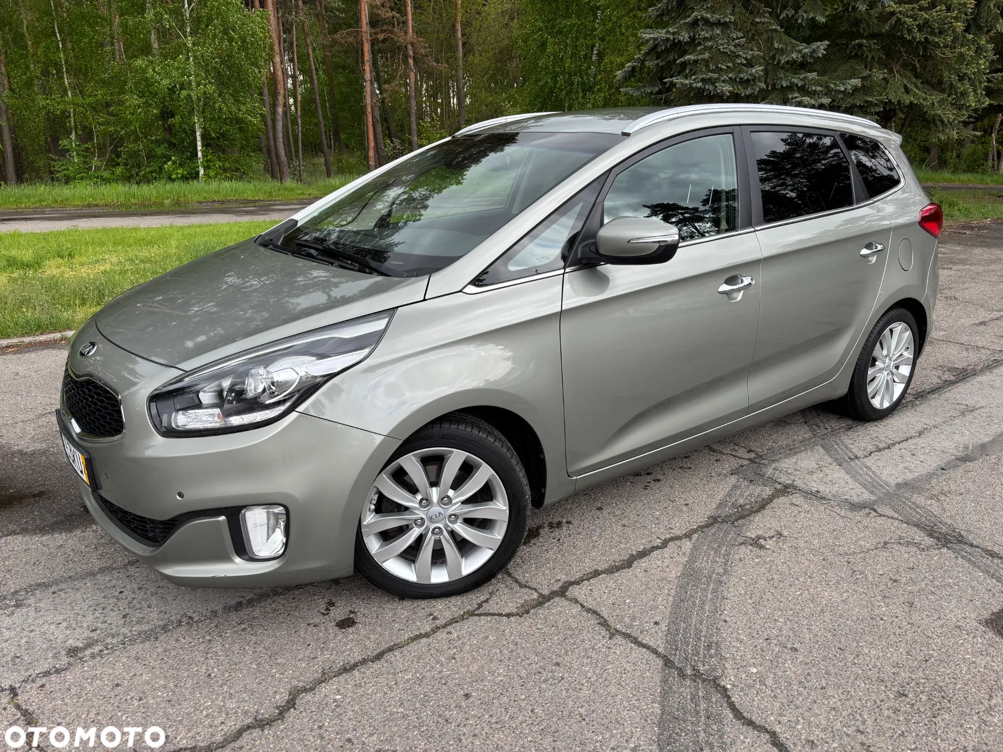 Kia Carens 1.7 CRDi Vision - 1