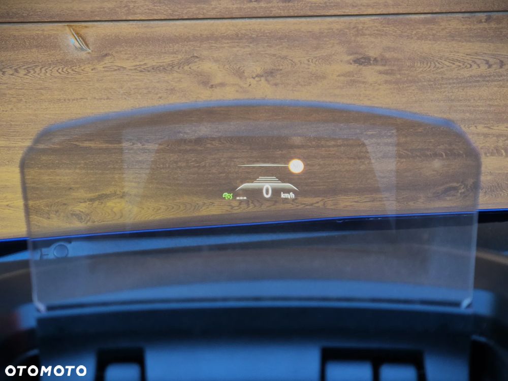 Renault Megane ENERGY TCe 205 EDC GT - 27