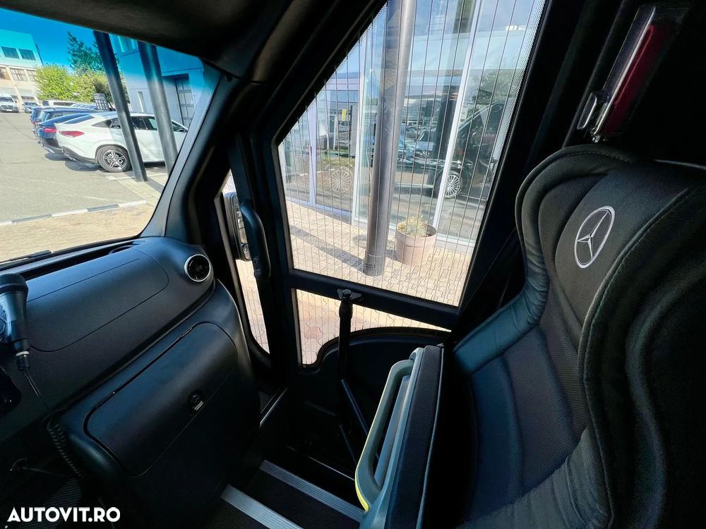 Mercedes-Benz Sprinter 519 Bus 17+1 locuri - 13