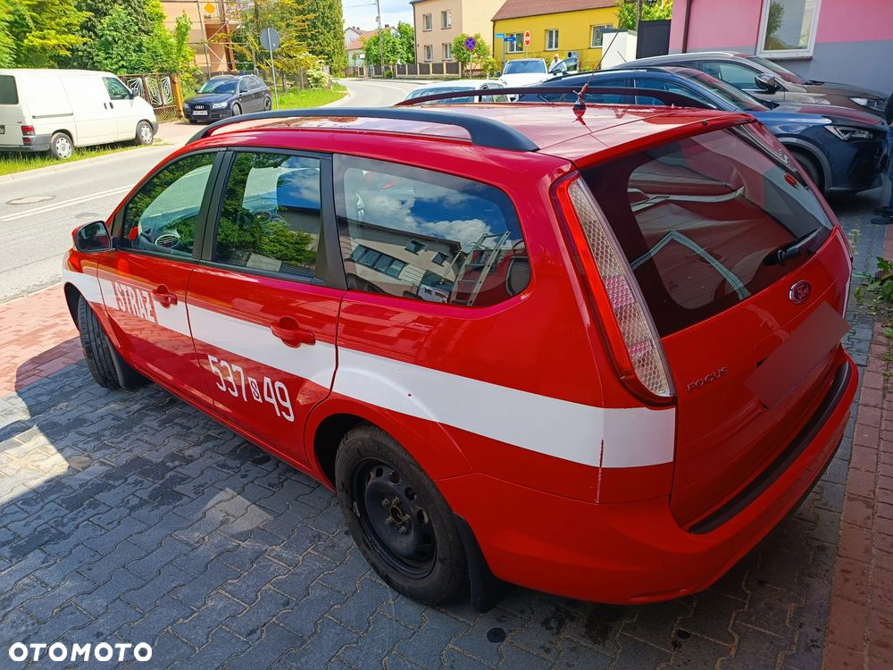 Ford Focus - 8