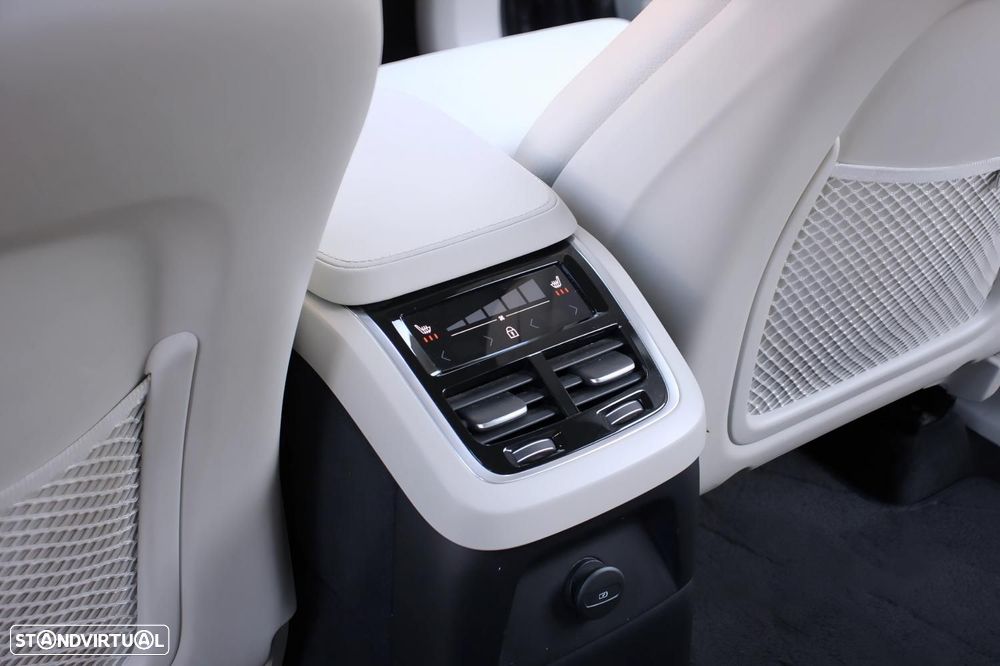 Volvo XC 90 2.0 T8 PHEV Plus Bright AWD — fotografia 16