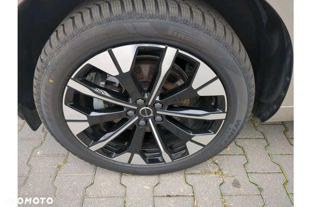 Volvo XC 60 B5 B AWD Ultra Dark - 2