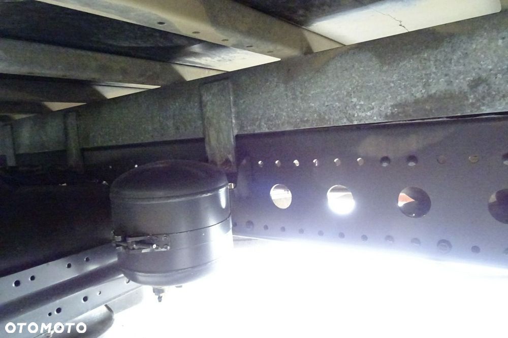 Mercedes-Benz Atego 1218 Euro6 tylko 323tys.km Kontener 18p winda Sprowadzony - 25