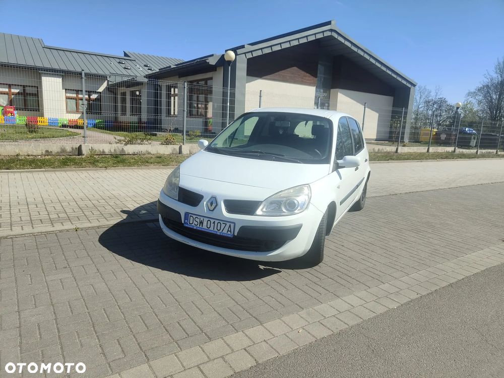 Renault Scenic 1.9 dCi FAP Conquest - 1