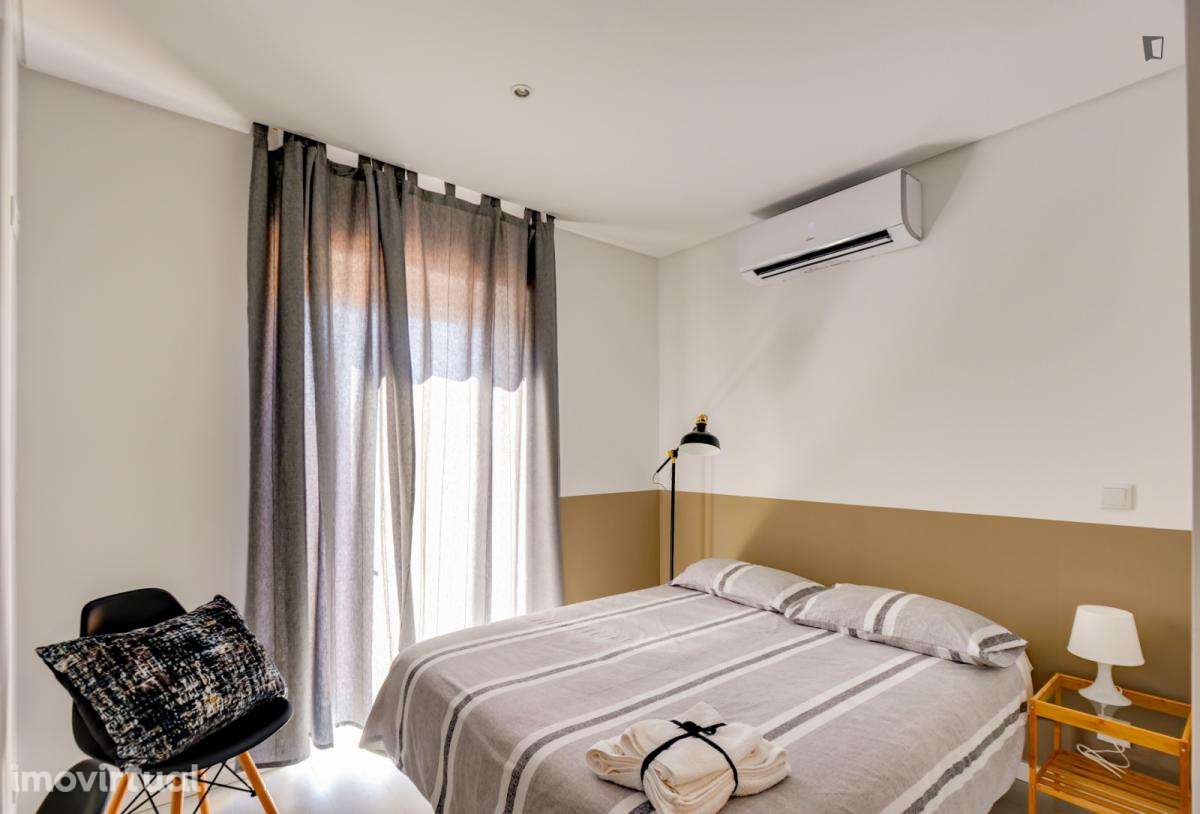 Estúdio - localizado em Baixa Coimbra - Grande imagem: 2/13