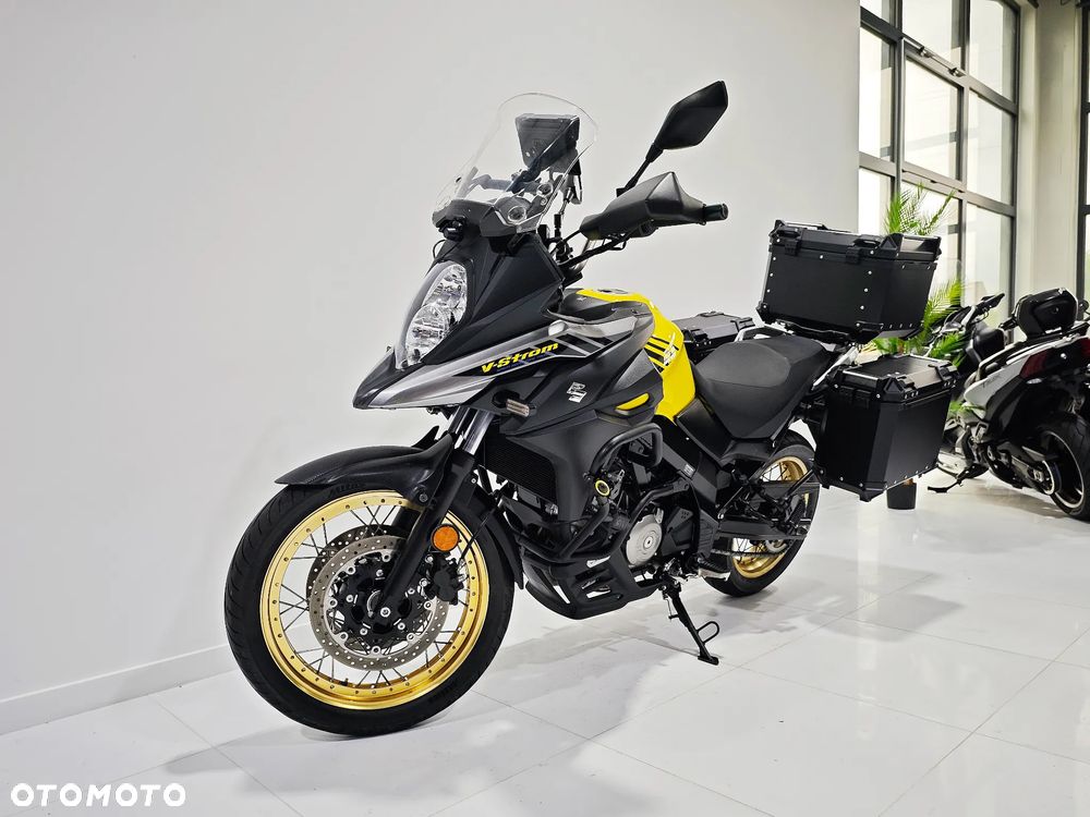 Suzuki V-STROM - 3