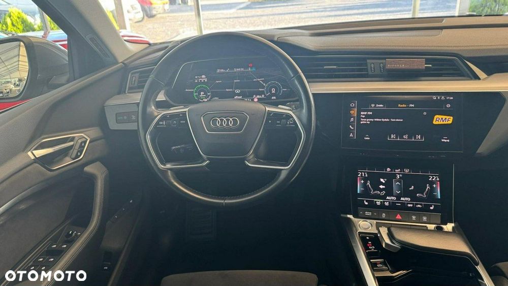 Audi e-tron - 35