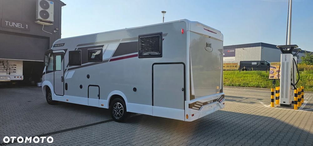 McLOUIS NEVIS 873 - INTEGRA - KAMPER - 6