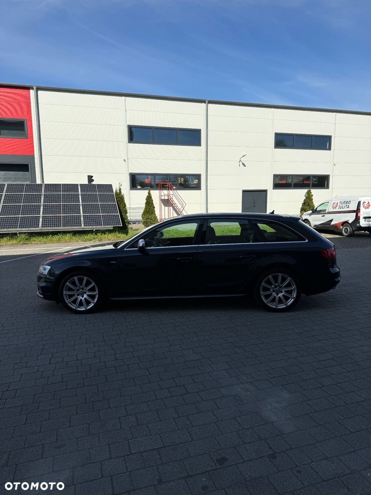 Audi A4 Avant 2.0 TDI DPF clean diesel quattro S tronic S line Sportpaket - 6