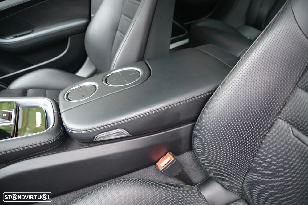 Porsche Panamera Sport Turismo Turbo S E-Hybrid - 26