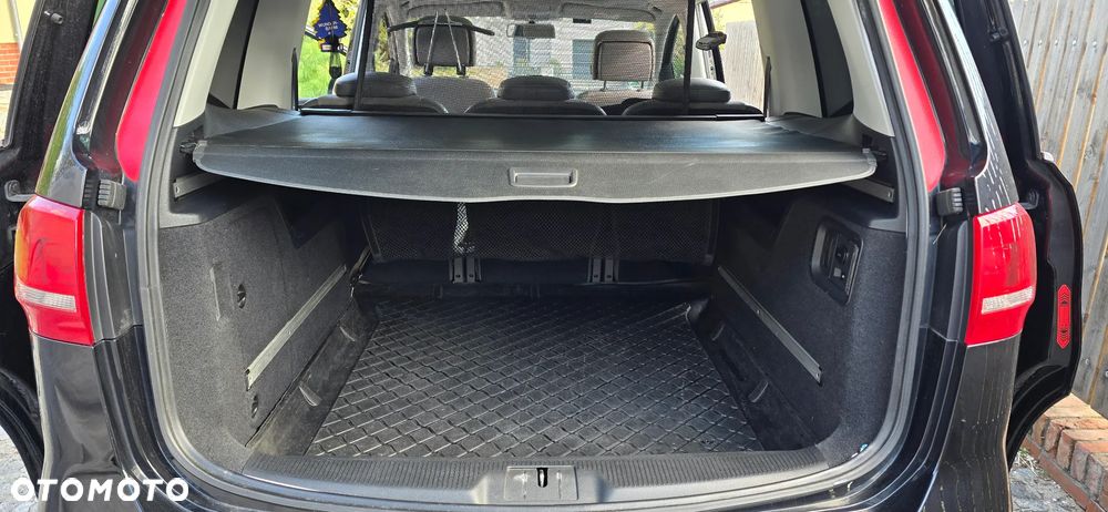 Volkswagen Sharan 2.0 TDI BlueMotion Technology Highline - 24