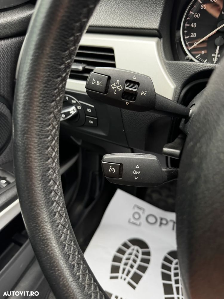 BMW Seria 3 320d DPF Aut. M Sport Edition - 25