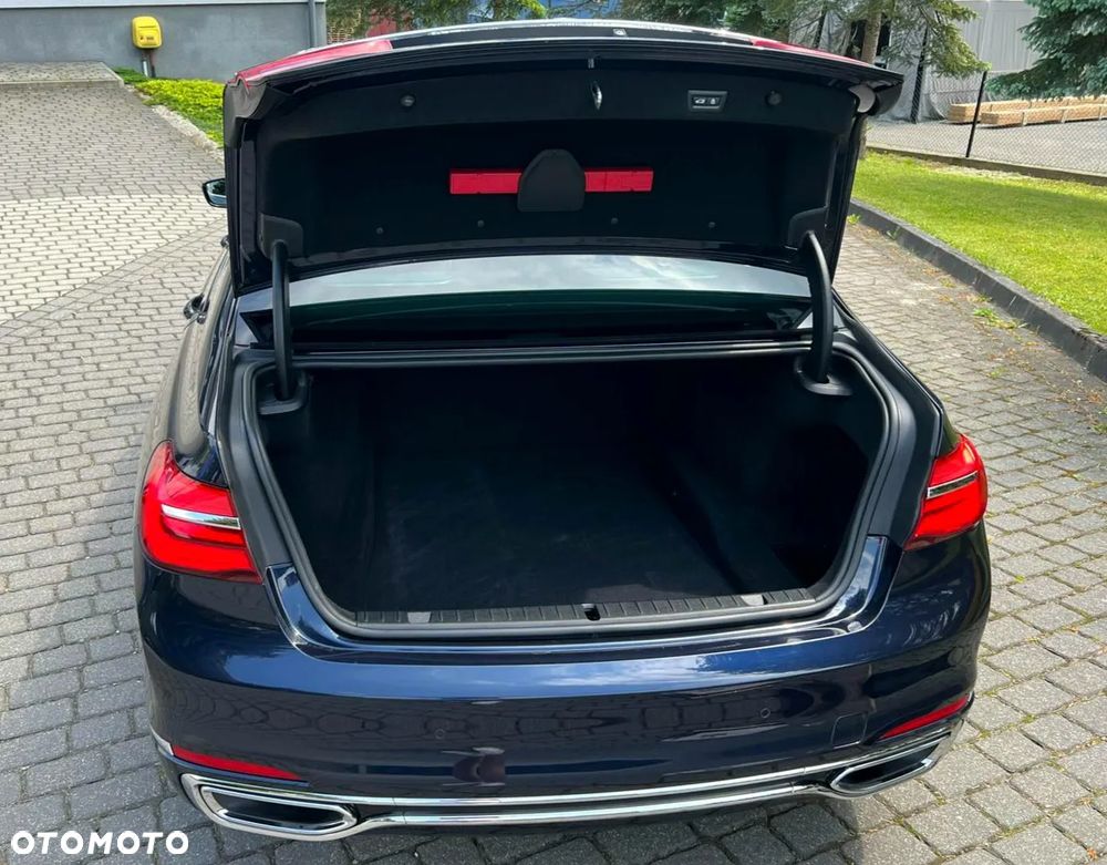 BMW Seria 7 740Ld xDrive - 9