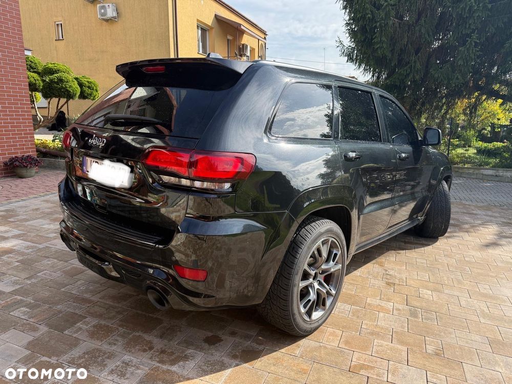 Jeep Grand Cherokee - 16