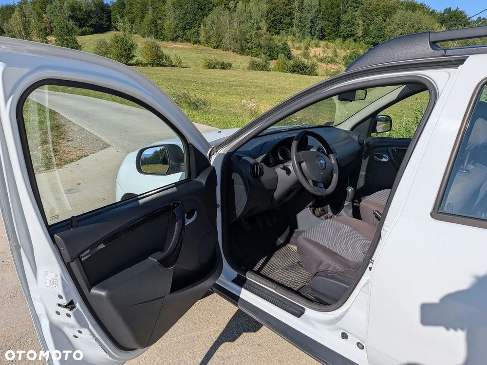 Dacia Duster 1.5 dCi Laureate - 11