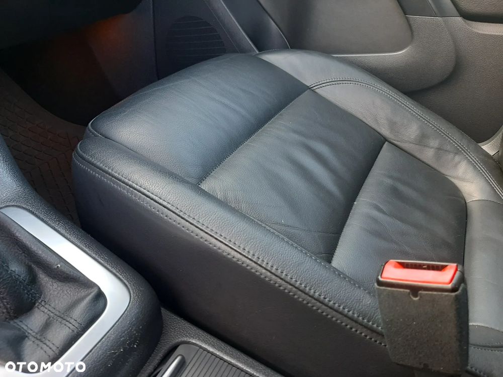 Volkswagen Tiguan 2.0 TDI DPF 4Motion BlueMotion Technology DSG Exclusive - 26