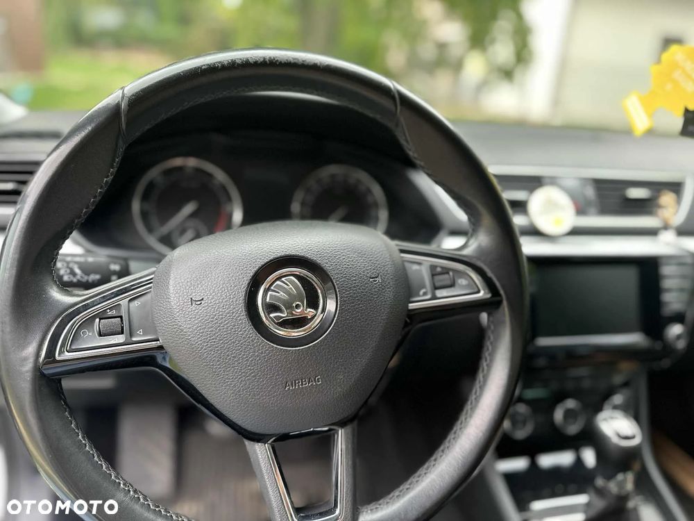 Skoda Superb 2.0 TDI Ambition - 10