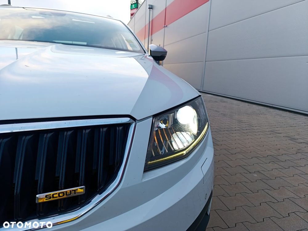 Skoda Octavia 2.0 TDI 4x4 Scout - 7
