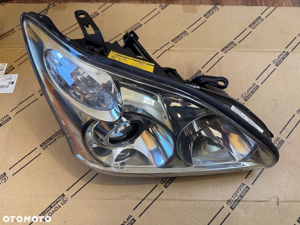 Lampa przednia prawa, lewa Lexus RX350 USA 03-09R. - 1
