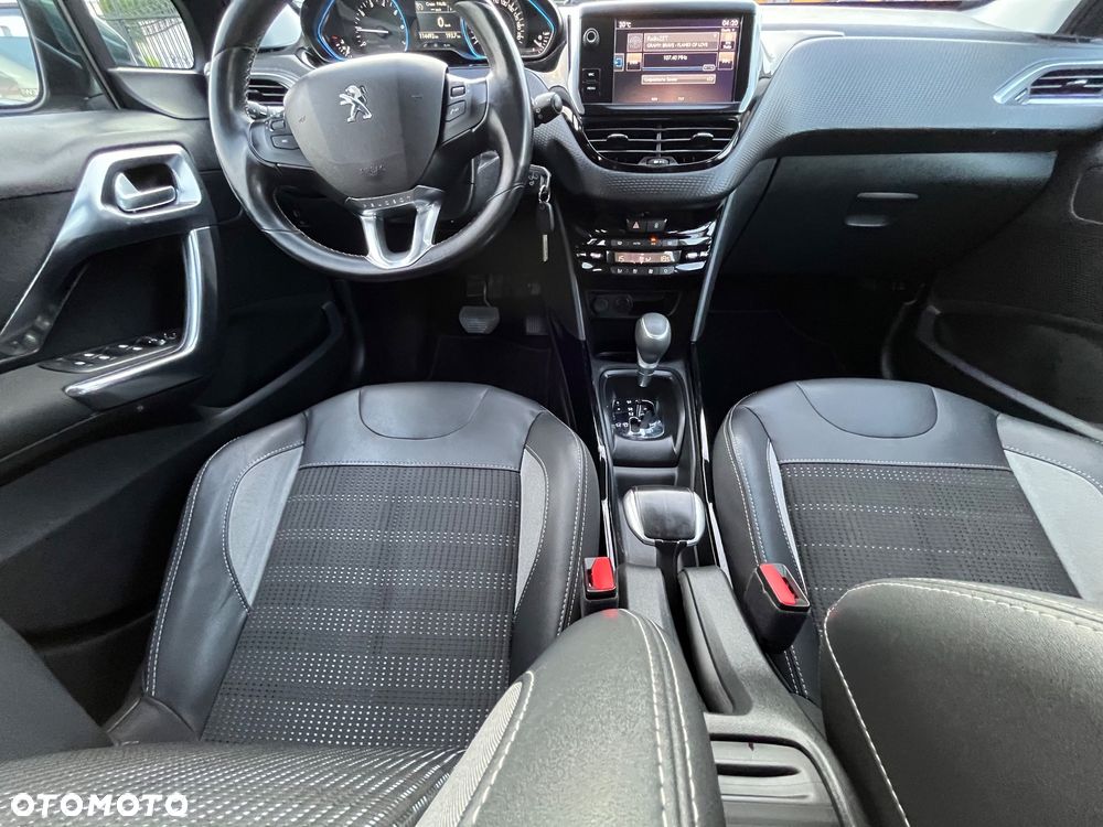 Peugeot 2008 1.2 PureTech GT Line S&S EAT8 - 18