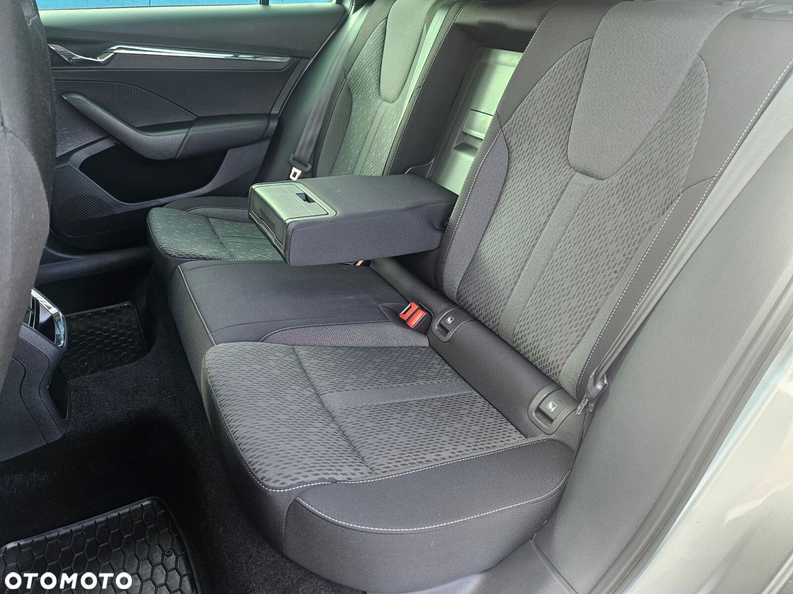 Skoda Octavia 2.0 TDI SCR Style DSG - 23