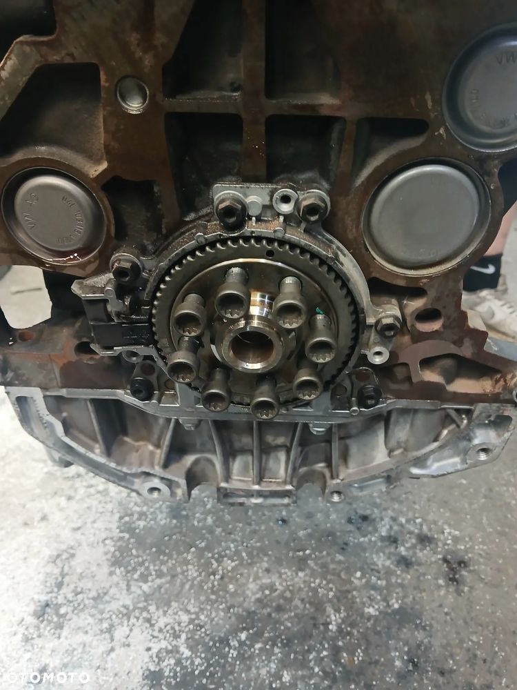 AUDI,SILNIK 2L TDI.CNH - 6
