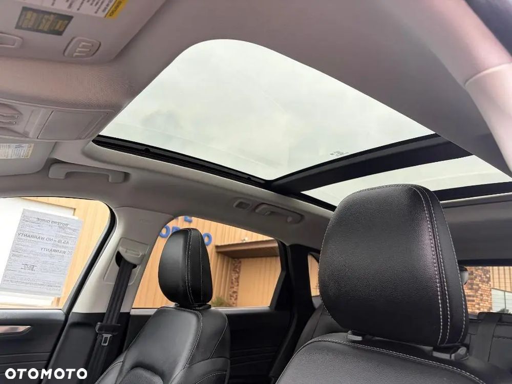Ford Escape 2.0 EcoBoost AWD Titanium - 12