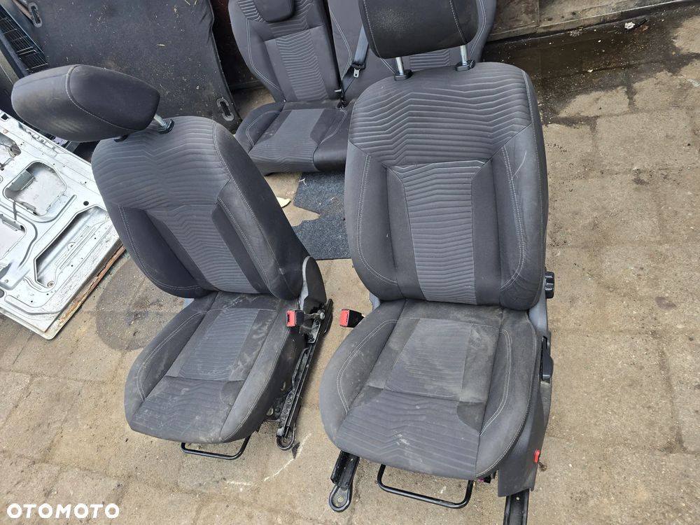 Komplet foteli ford Fiesta mk7 lift grzane - 2