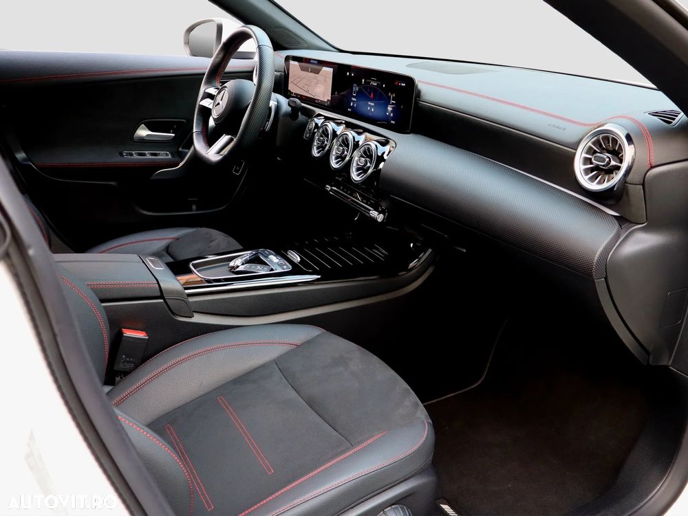 Mercedes-Benz CLA 180 Shooting Brake 7G-DCT AMG Line - 18