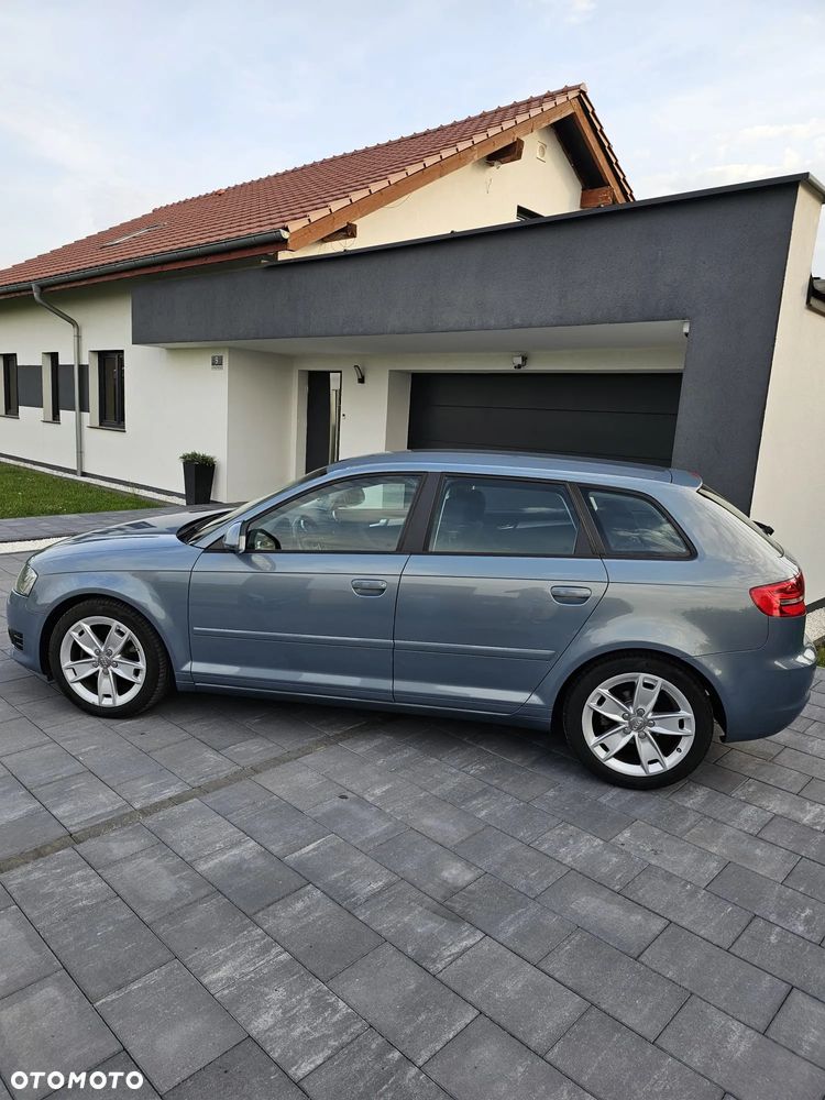 Audi A3 Sportback 2.0 TDI Ambiente - 5