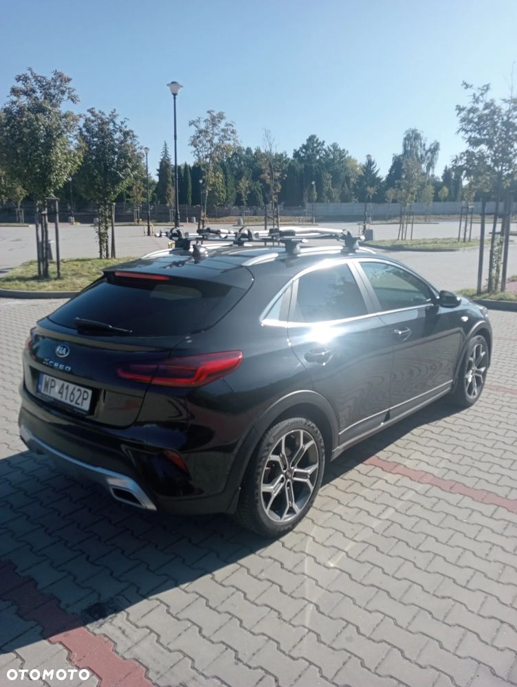 Kia XCeed 1.5 T-GDI M - 3