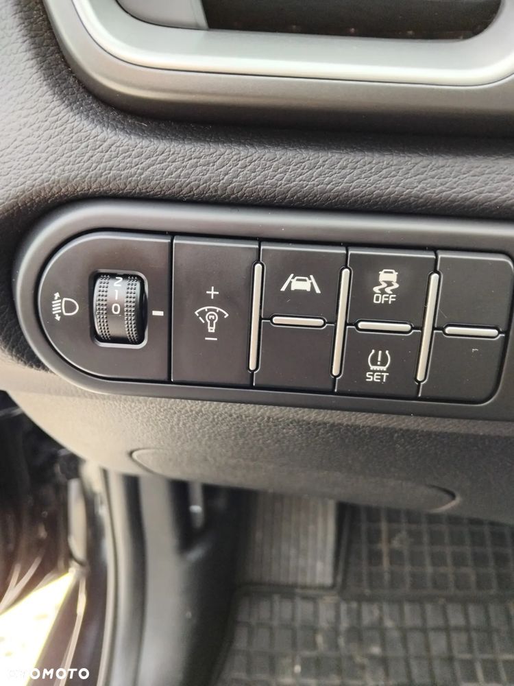 Kia XCeed 1.5 T-GDI M DCT - 11